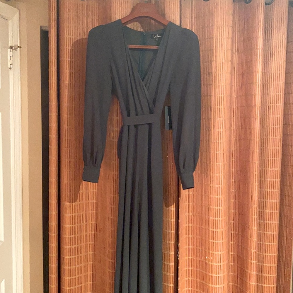 NWT Lulu’s Hunter green jumpsuit long sleeve sheer size M